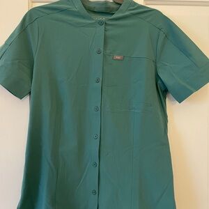 Figs Eucalyptus Mena FreeX scrub top